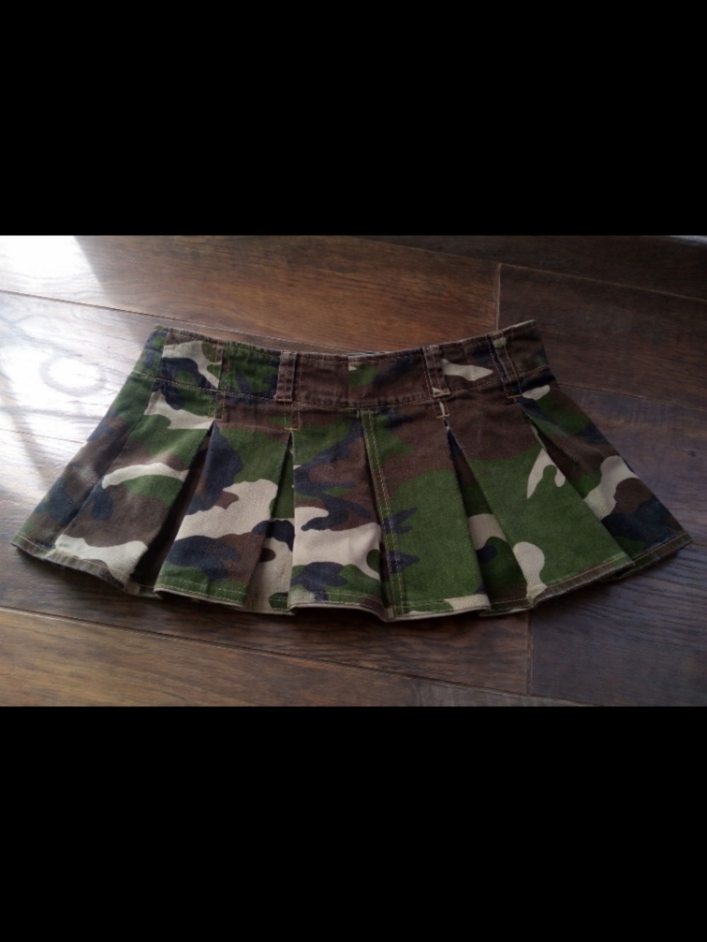 Y2K Camo Pleated Mini Skirt - Green & Brown